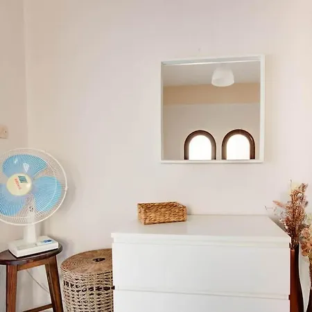 Apartment Nomadic 2-bdrm 50m From Beach, *