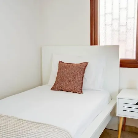 Nomadic 2-bdrm 50m From Beach, Apartment Pefkochori