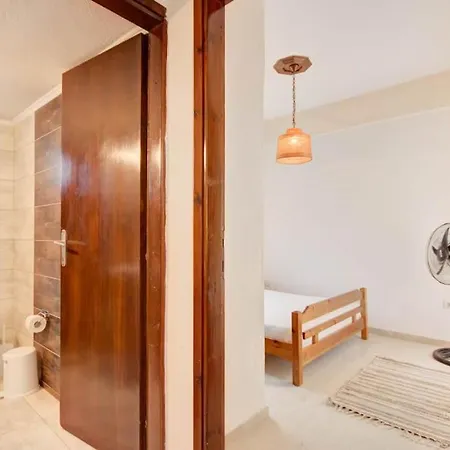 Nomadic 2-bdrm 50m From Beach, * Pefkochori
