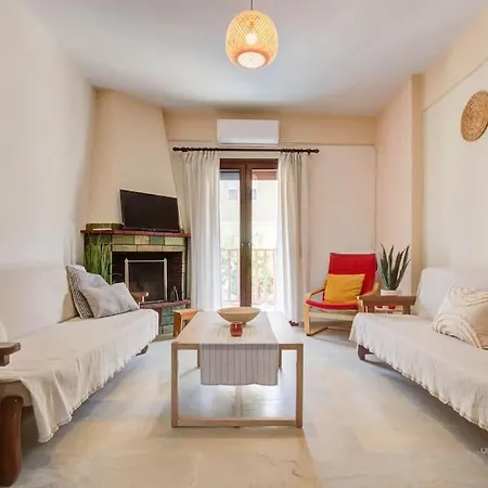 Nomadic 2-bdrm 50m From Beach, *
